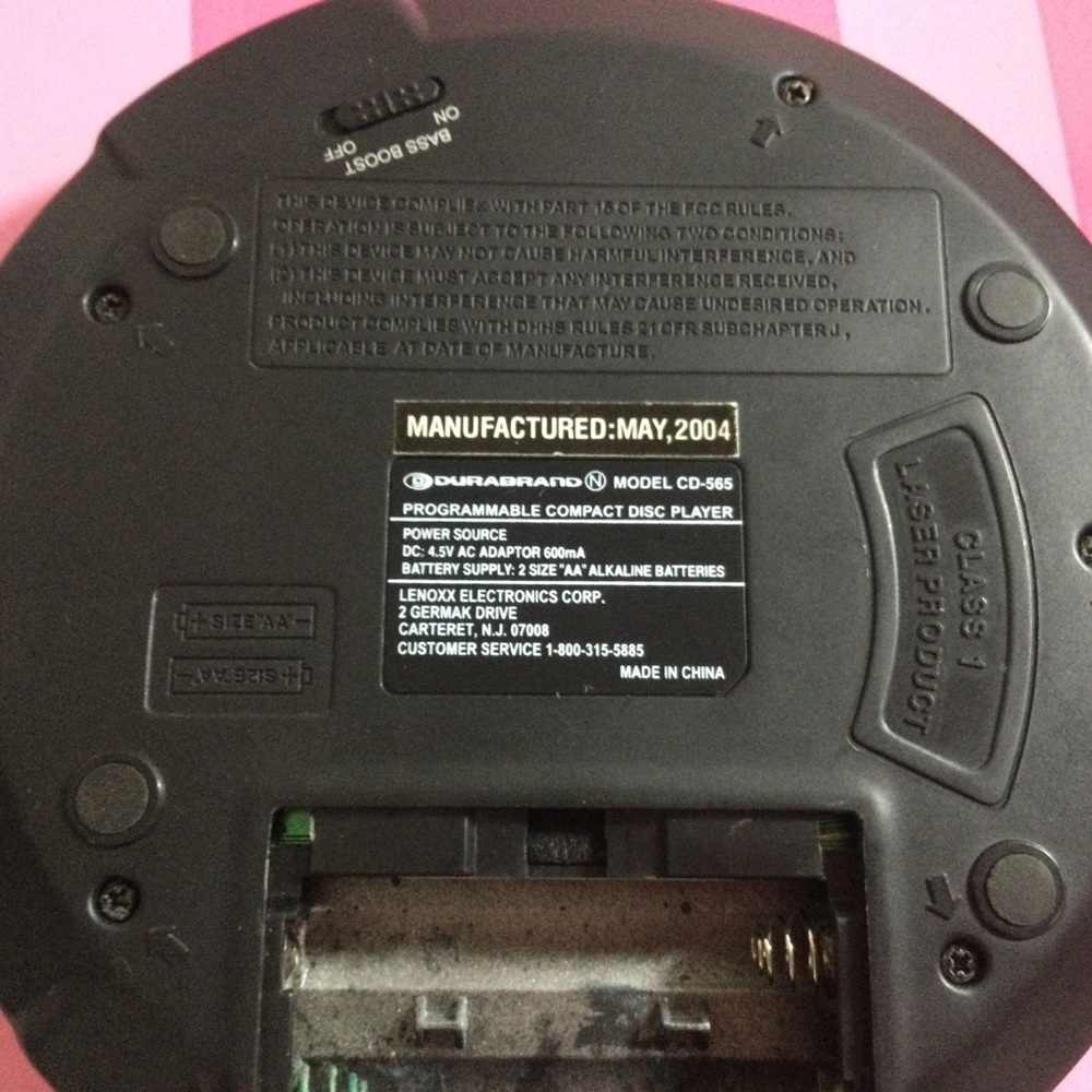 Durabrand Compact disk player model # CD-565. - Picture 2 of 9